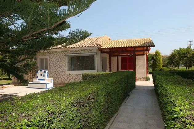 Pettas Apartments - Lobi