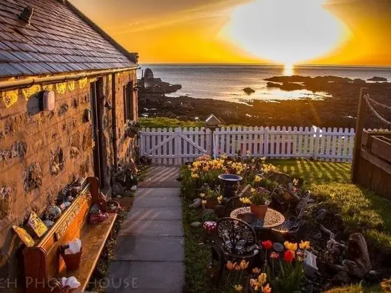 Pew With a View - Seafront Cottages