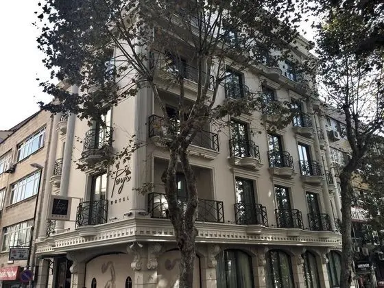 Peyk Hotel