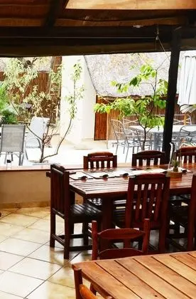 Pezulu Tree House Lodge - Lobi