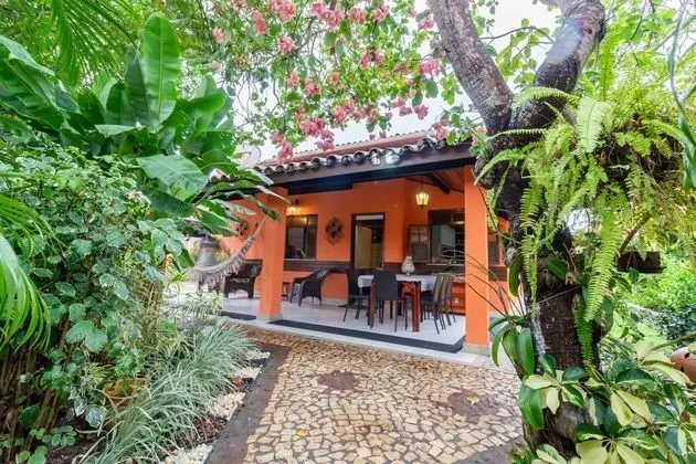 PF10 - Casa 3 Suítes a 300m da Praia