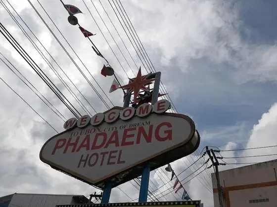 Phadaeng Hotel - Dış Mekan
