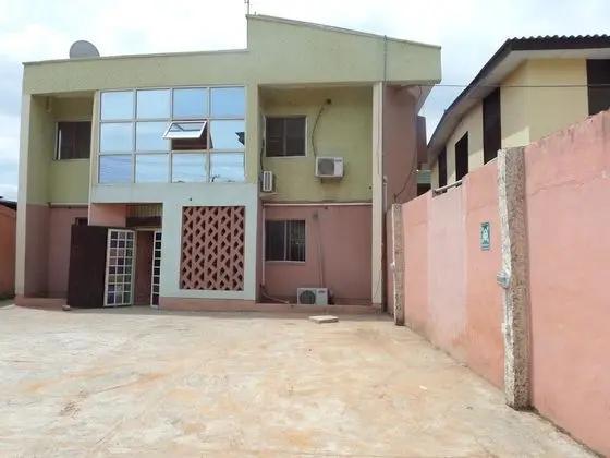 Phadis Hotel