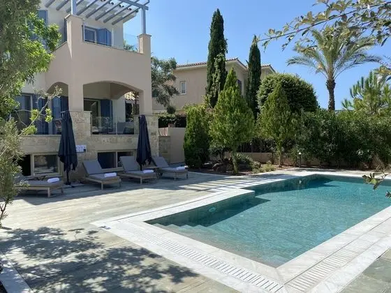Phaedrus Living: Amorosa 13 Beachside Villa - Havuz