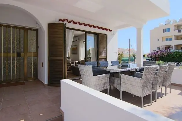 Phaedrus Living City Flat Androcleous - Dış Mekan