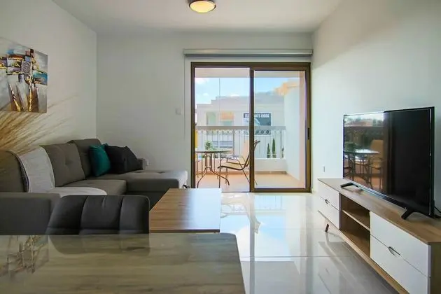 Phaedrus Living: CityView Luxury Flat Georgos 203 - İç Mekan