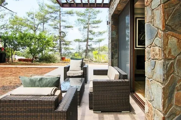 Phaedrus Living Forest Villa Chantara