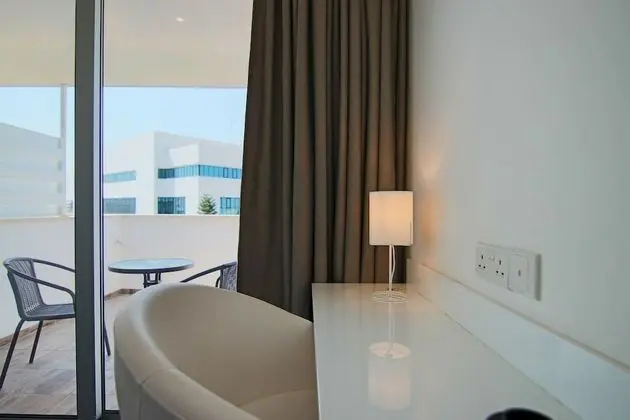 Phaedrus Living Luxury Suite Nicosia 506 - Dış Mekan