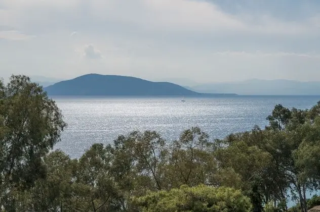 Phaedrus Living Sea View Villa Aegina
