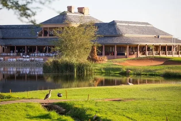 Phakalane Golf Estate Hotel Resort - Dış Mekan