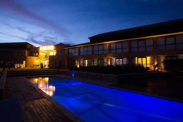 Phakalane Golf Estate Hotel Resort - Havuz