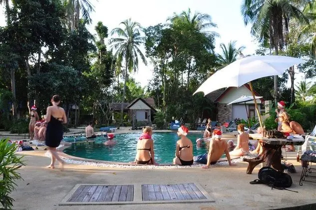 Phalarn Inn Resort - Havuz