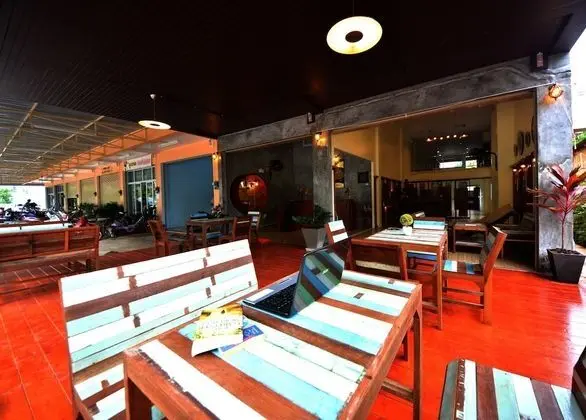 Phangan Barsay Hostel - Lobi