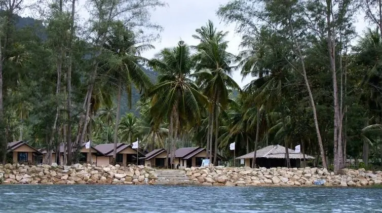 Phangan Chalet Bungalows - Plaj