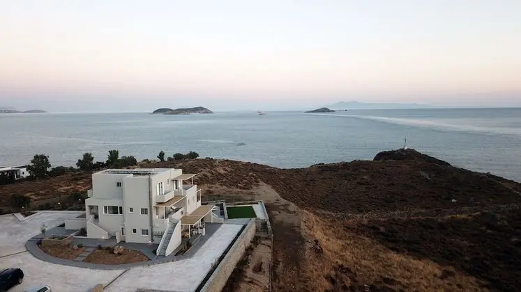 Pharos Apartments