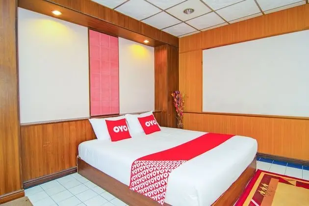 Phasuk Hotel