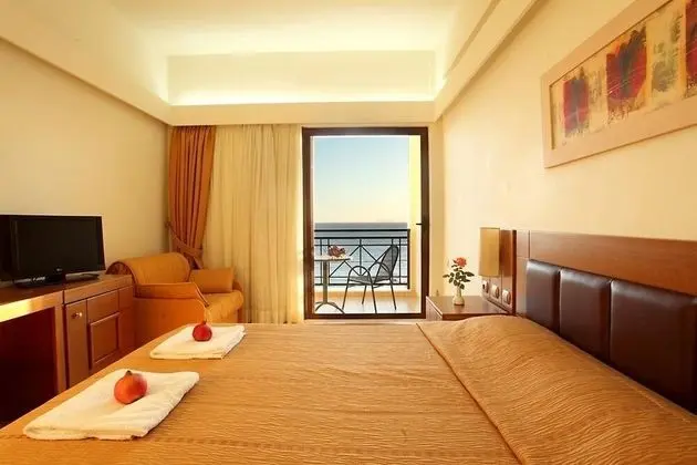 PHEIA, Vriniotis Resorts - Oda