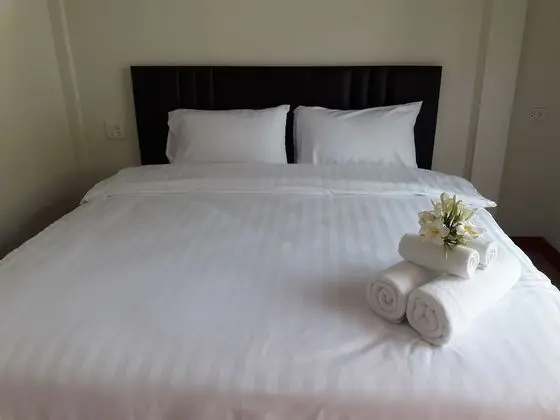 Phen Waree Ampawa Resort - Oda