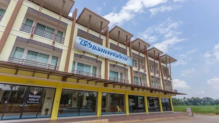 Phet Ngam Hotel