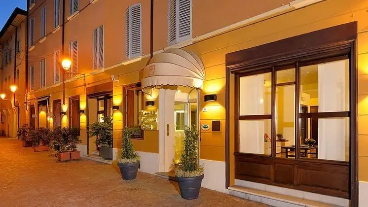 Phi Hotel Bologna Apartments