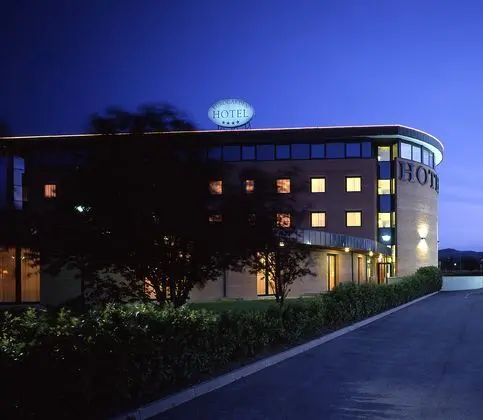 Phi Hotel Emilia - 1