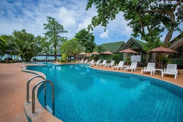 Phi Phi Andaman Beach Resort - Havuz