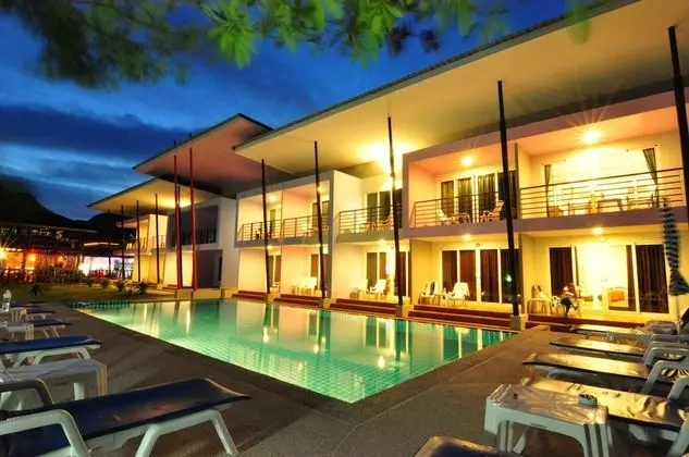 Phi Phi Anita Resort - Havuz