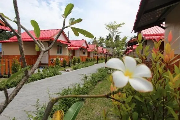 Phi Phi Ba Kao Bay Resort