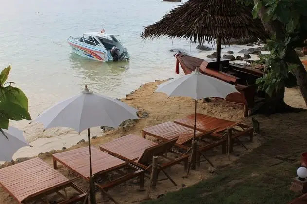 Phi Phi Power Beach Resort - Plaj