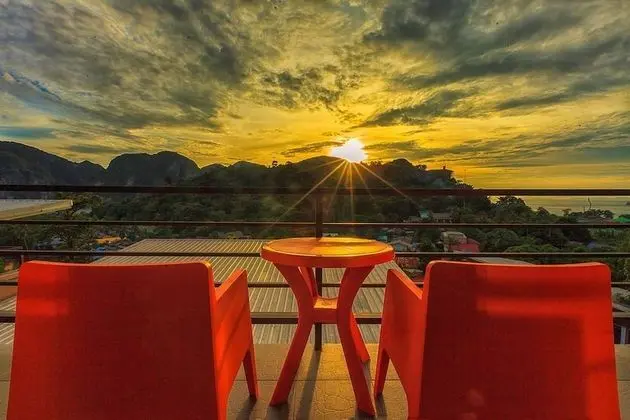 Phi Phi Top View Resort - Havuz