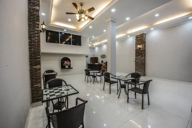 Phnom Penh Le Vincent Hotel - Yerinde Yemek