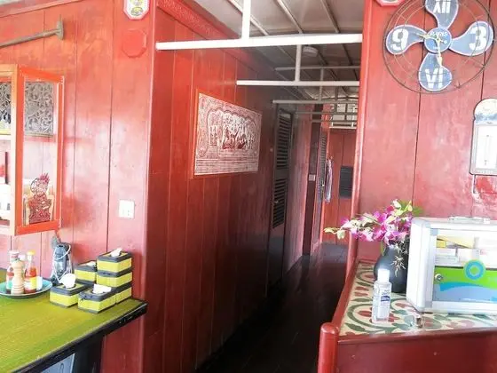 Phocea Cruise Siem Reap to Phnom Penh - Lobi