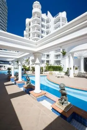 Phoenician Resort - Havuz
