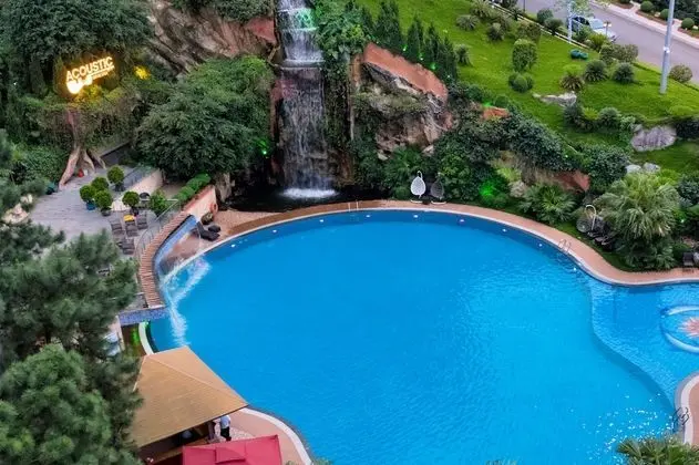 Phoenix Resort Bac Ninh - Havuz