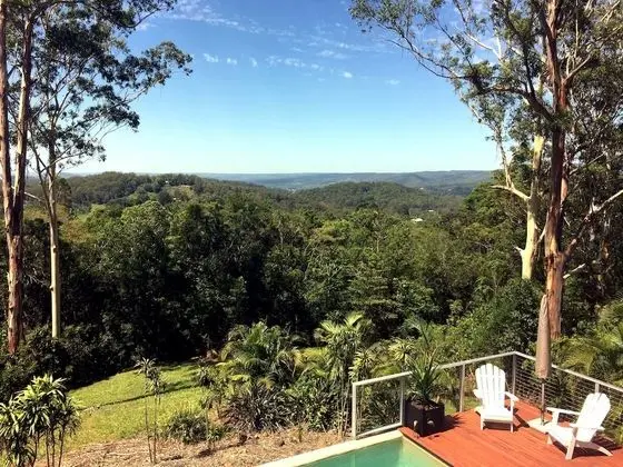 Phoenix Eumundi Bed & Breakfast