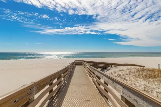 Phoenix II Beachfront Condos - Plaj