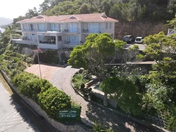 Phoenix Lodge and Waterside Accommodation - Dış Mekan