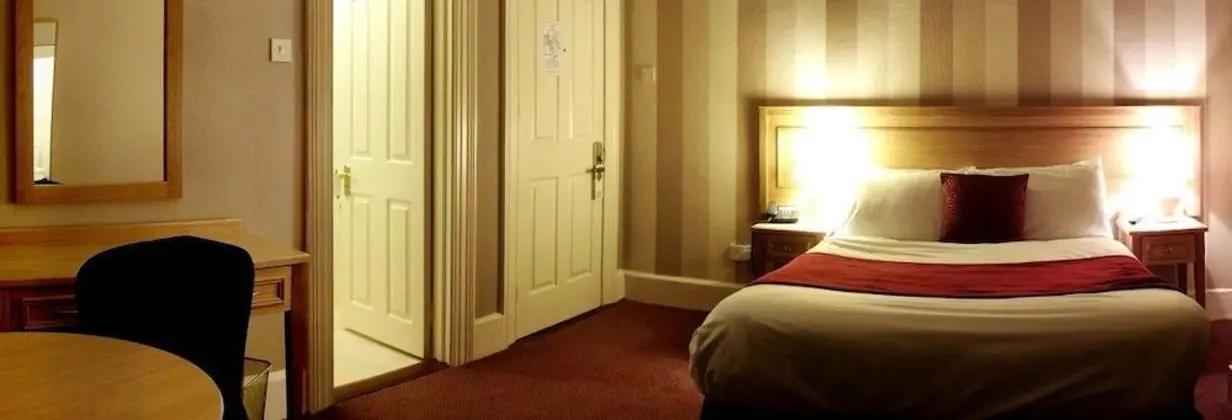 Phoenix Park Hotel - Oda