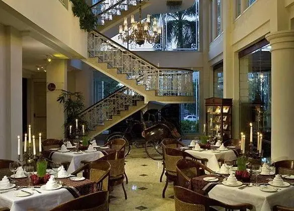 The Phoenix Yogyakarta Mgallery By Sofitel - Yeme / İçme
