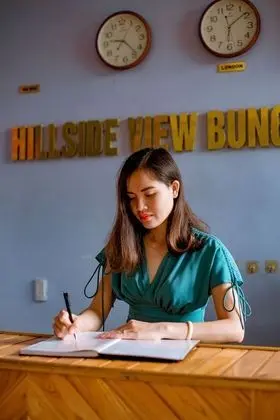 Phong Nha Hillside View Bungalow - Spa