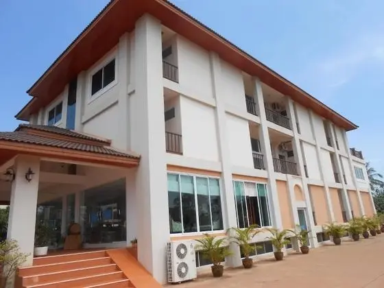 Phounsiri Hotel - 1