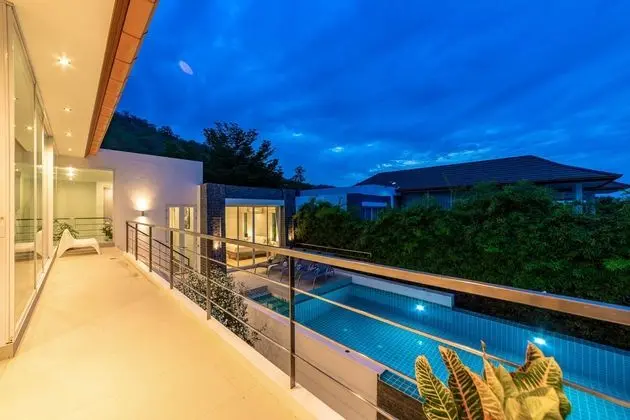 Phu Montra Villa with Ocean View A4 - Havuz