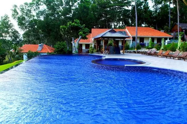 Phu Quoc Eco Beach Resort - Havuz