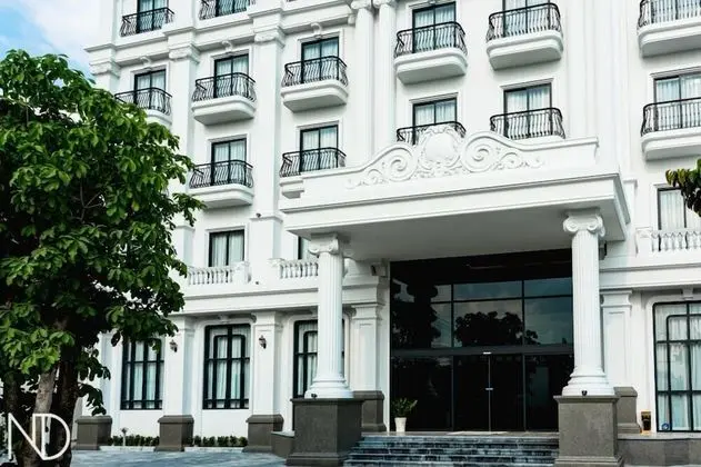 Phu Thang Grand Hotel - Dış Mekan