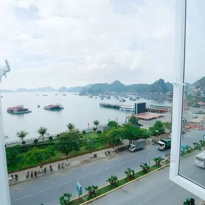 Phu Thanh Sea View Hotel