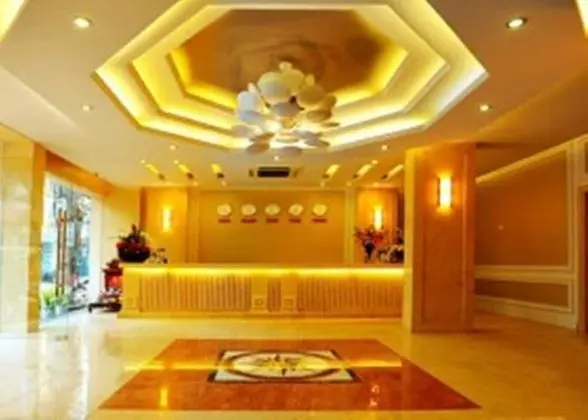 Phuc Long Hotel