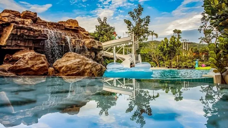 Phukalini Luxury Pool Villa & Onsen