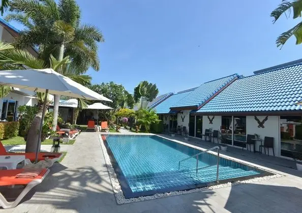 Phuket Airport Hotel - Havuz