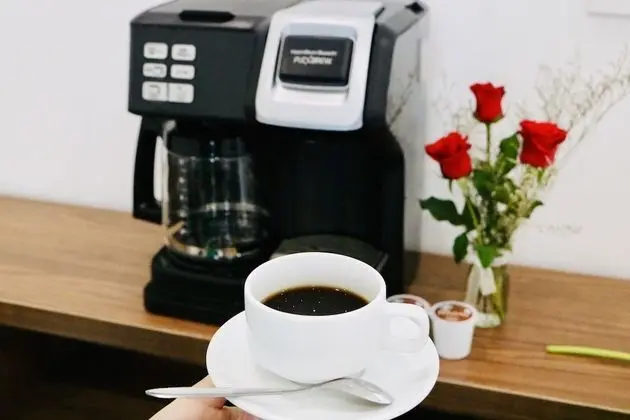 Phuong Dong Hotel & Apartment - Yerinde Yemek