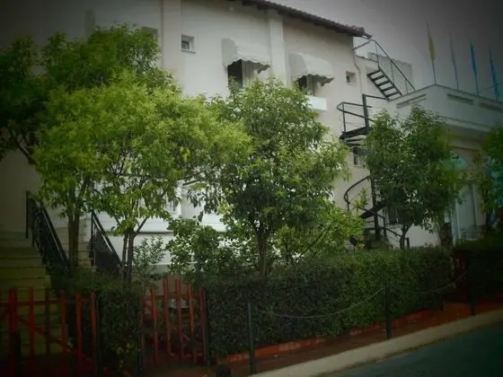 Phyllis Maisonettes - Dış Mekan